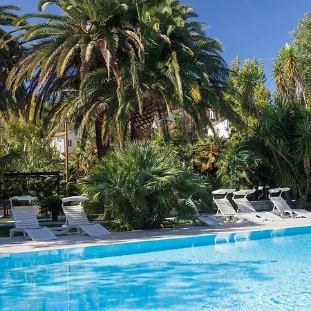 Barracuda Hotel 4*