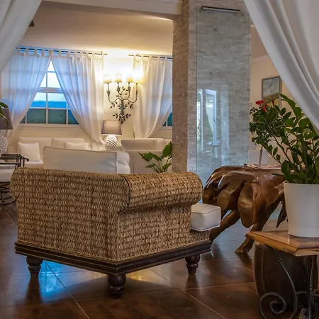 Ξενοδοχείο Barracuda 4*